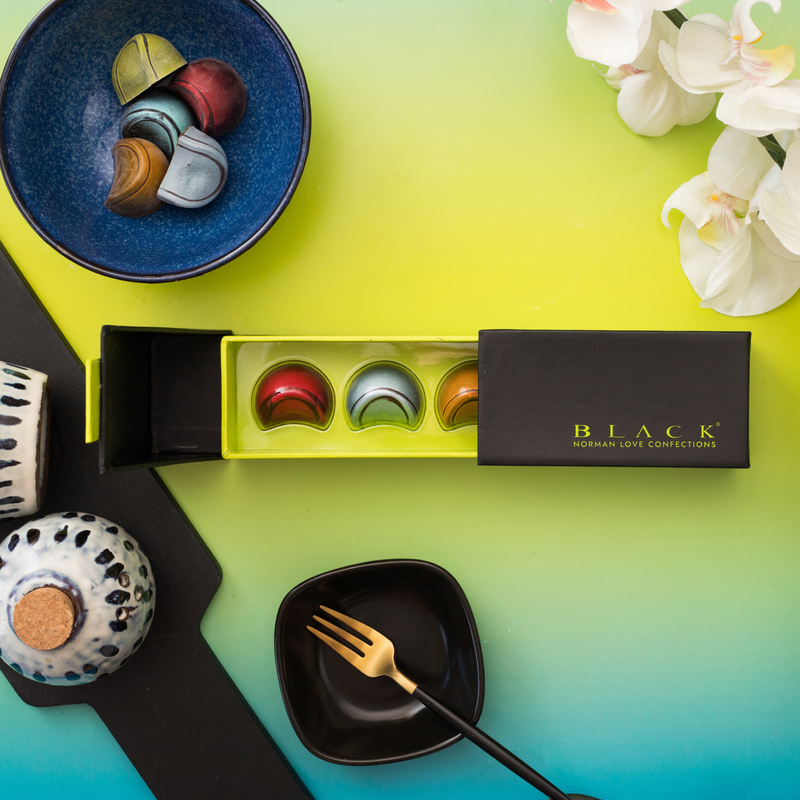 5 Piece BLACK™ Chocolate Gift Box, hi-res